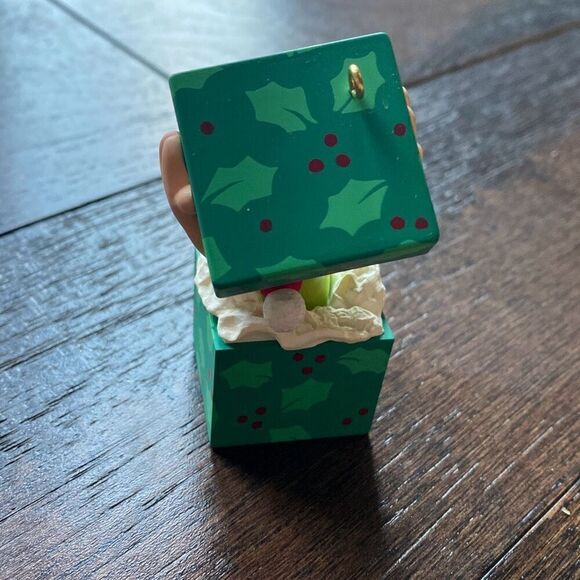 Hallmark Keepsake Christmas ornament Disney Snow White  and dwarf anniversary ed - Picture 7 of 8